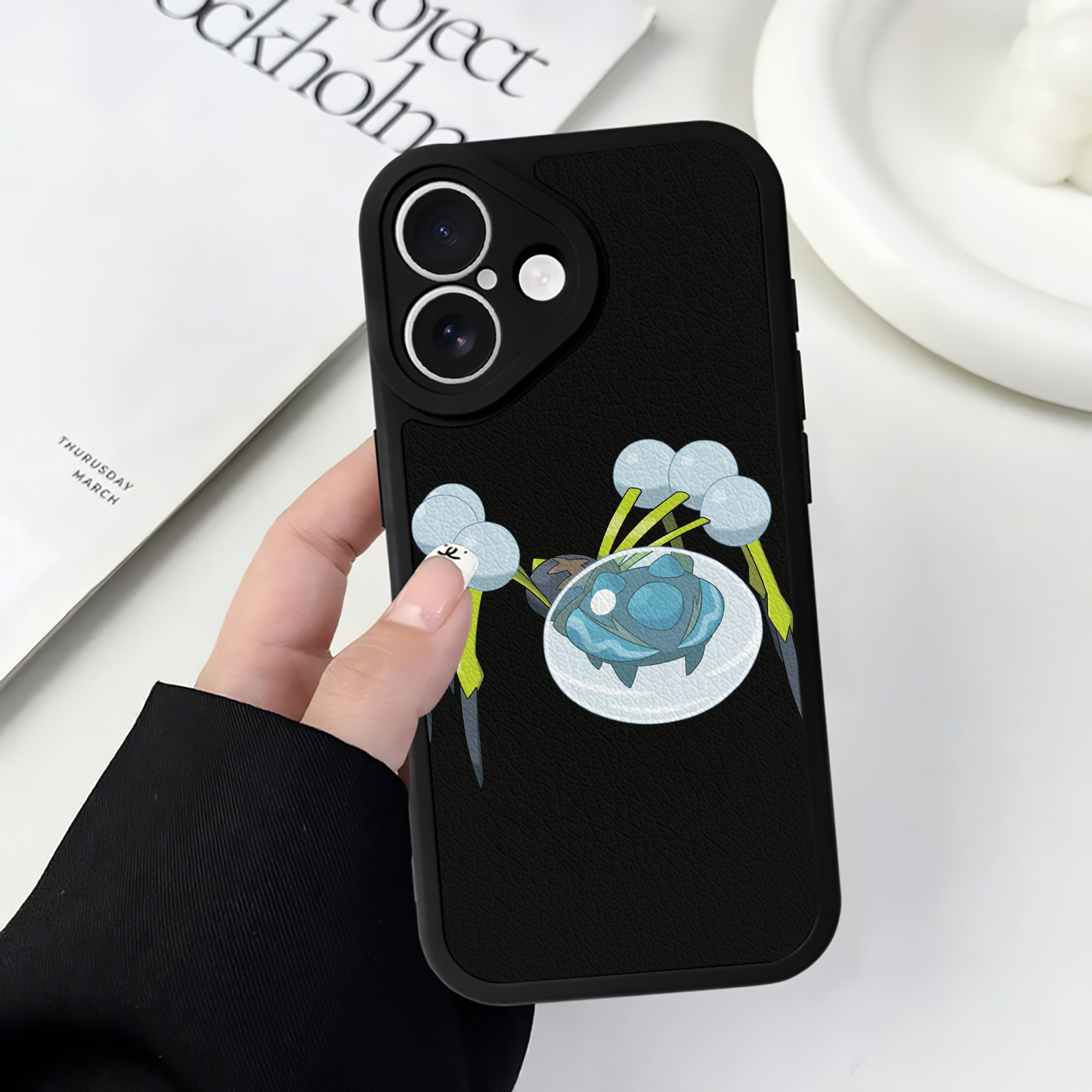 （画像用） ポケットモンスター Pokémon 【iPhone 16シリーズ対応】シリコンスマホケース（レザー調） 材質：シリコン